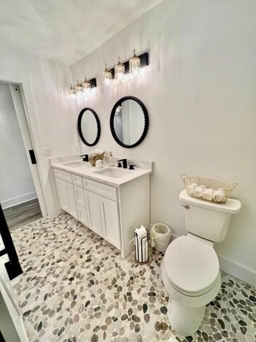 Luxury City Loft In Gainesville B Kültér fotó